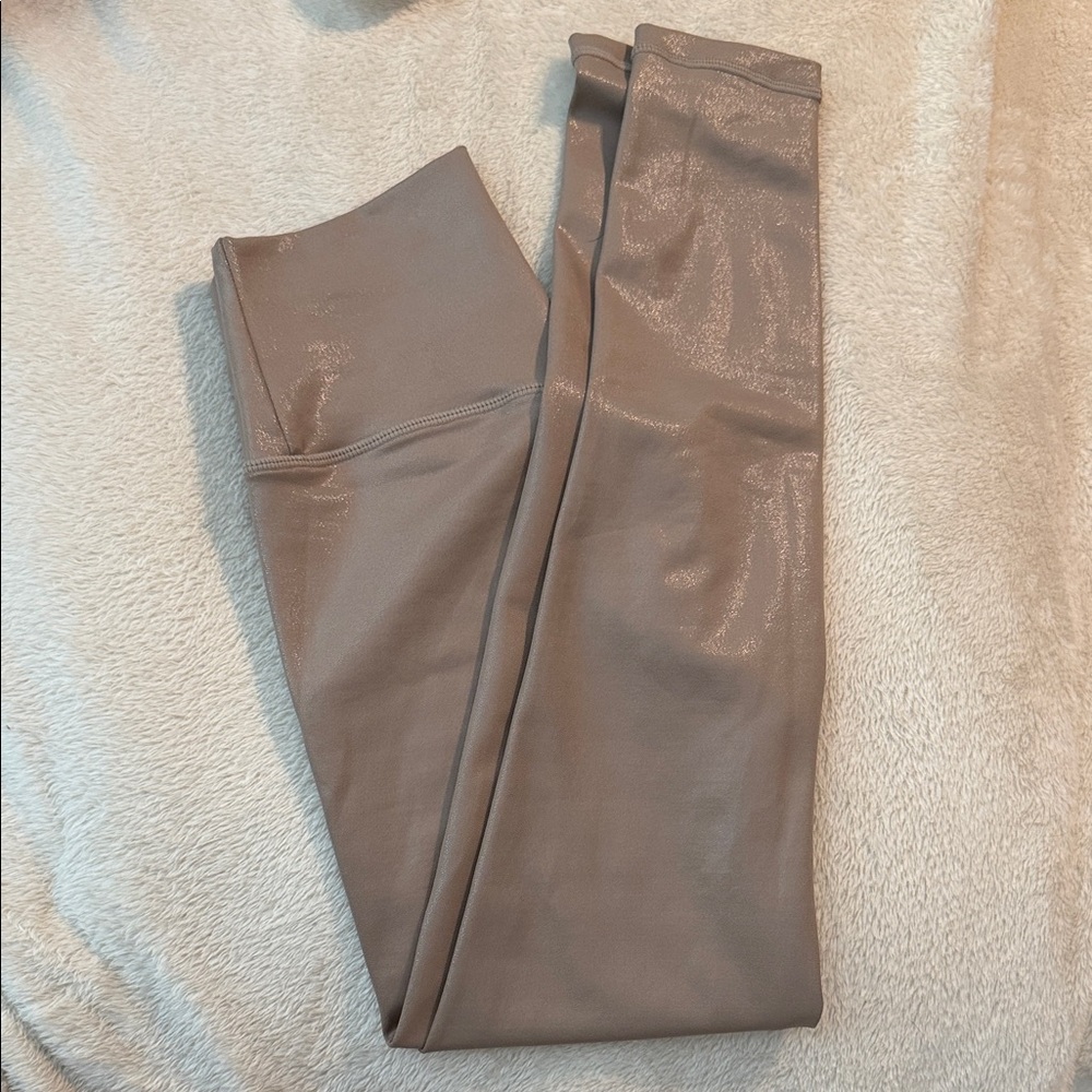 BuffBunny Shimmering Brown Leggings